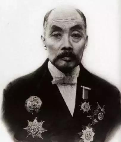 总结过去十年的股市,90年代上海股市走势