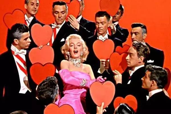 有了你就算没有了自我也心甘情愿,有了你赢了世界又如何