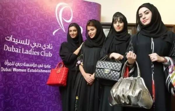 迪拜必买大牌,迪拜旅游是落地签吗