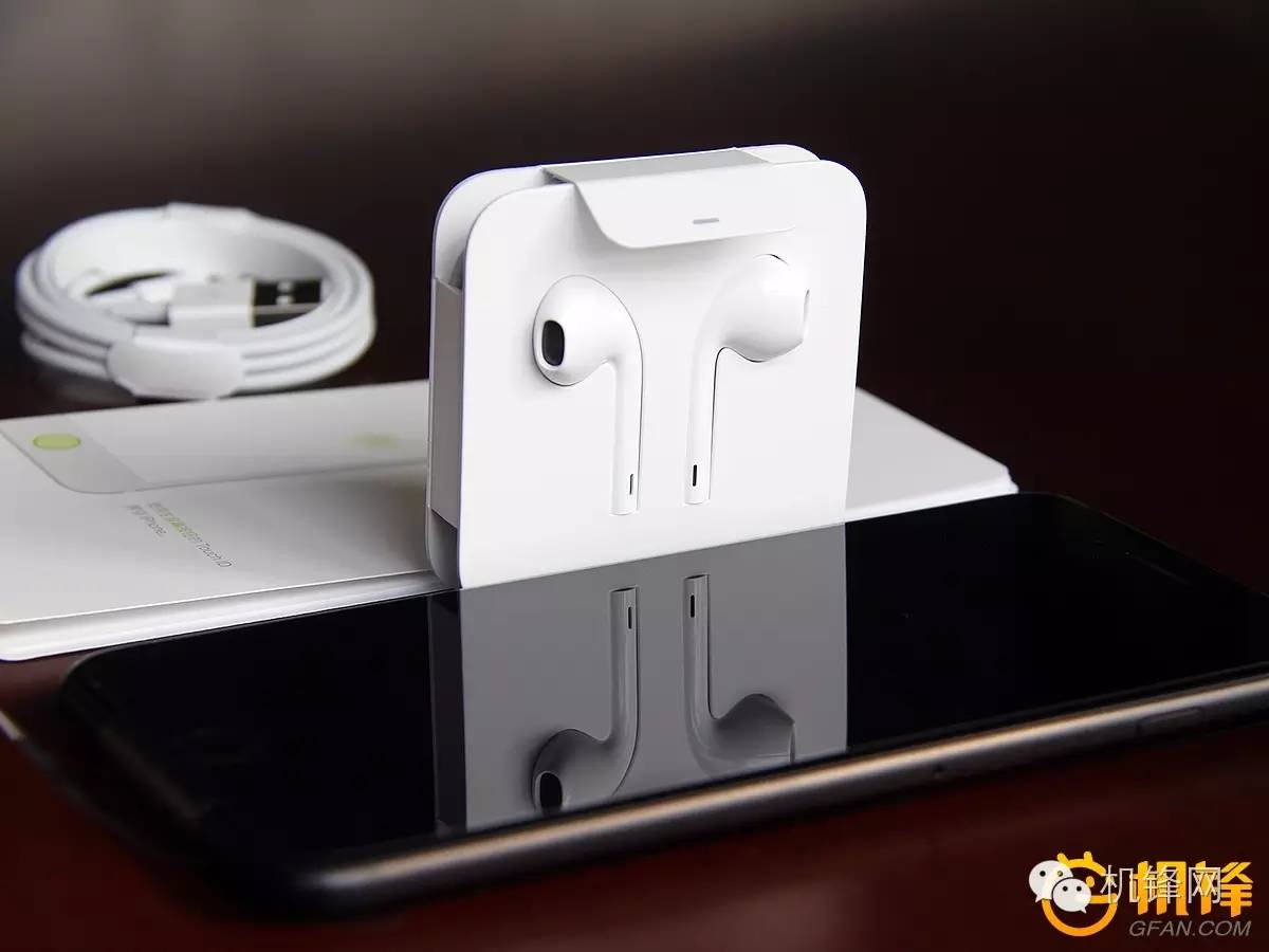 苹果7plus开箱全新亮黑色,iphone7plus开箱磨砂黑