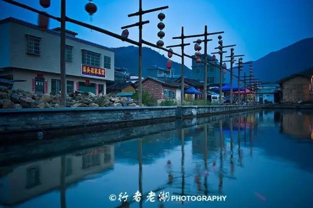 佛山十大网红景点推荐自驾游,说走就走重庆旅游攻略