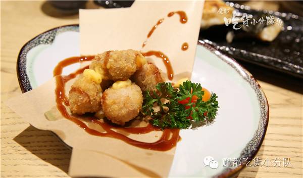 这家店进门要先鞠躬，招牌只在晚上有！