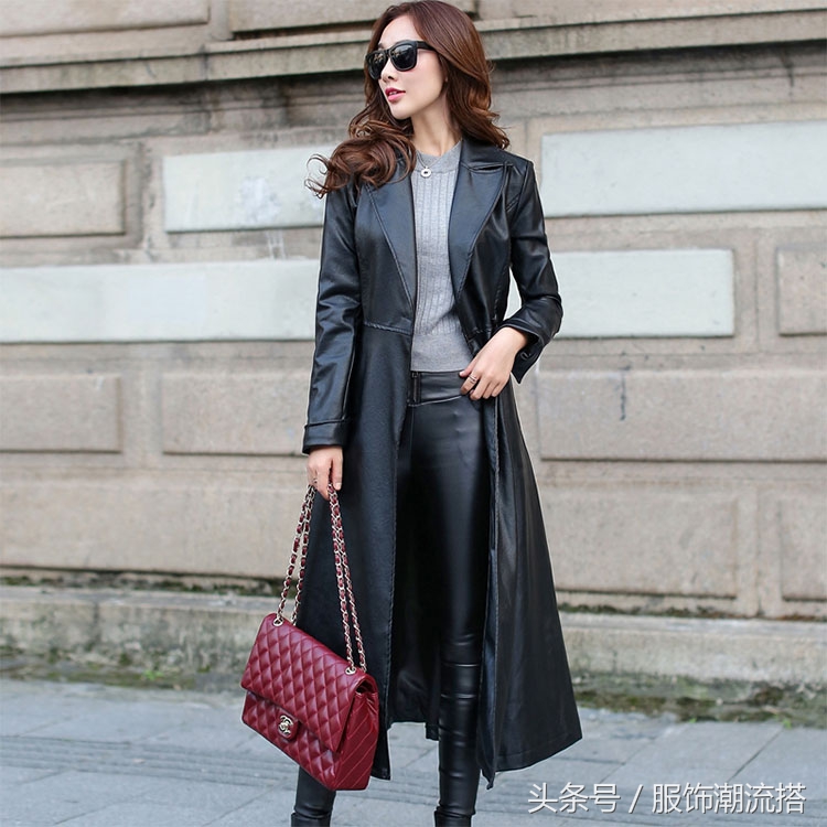 黑色皮衣设计感慵懒,一身黑黑皮衣怎么穿出高级感