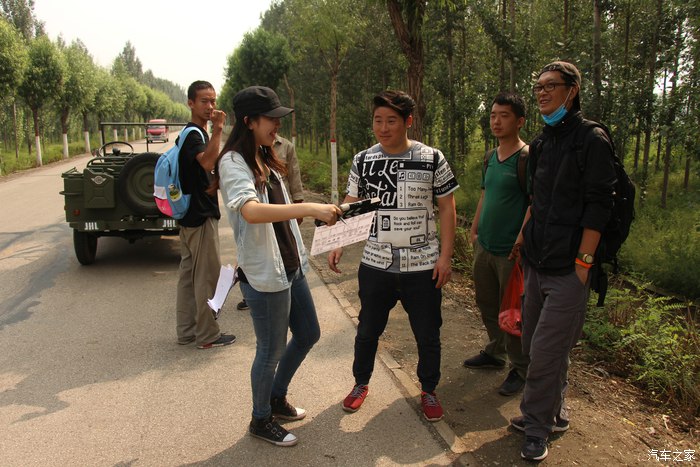 圆梦ING陪老爸赴唐山感受《圆梦威利斯》拍摄