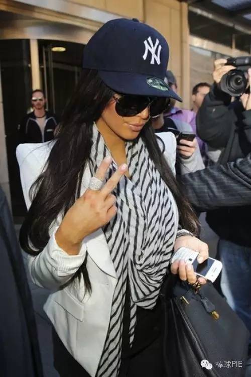 选择棒球帽的正确方式,ny棒球帽怎么戴好看