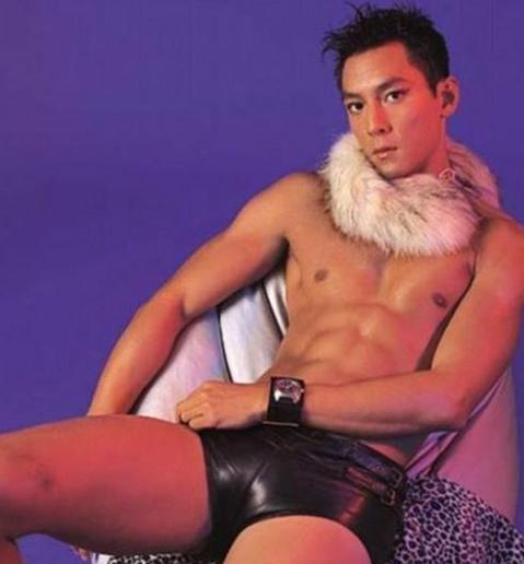 年轻的吴彦祖真的是惊为天人,46岁的吴彦祖现状