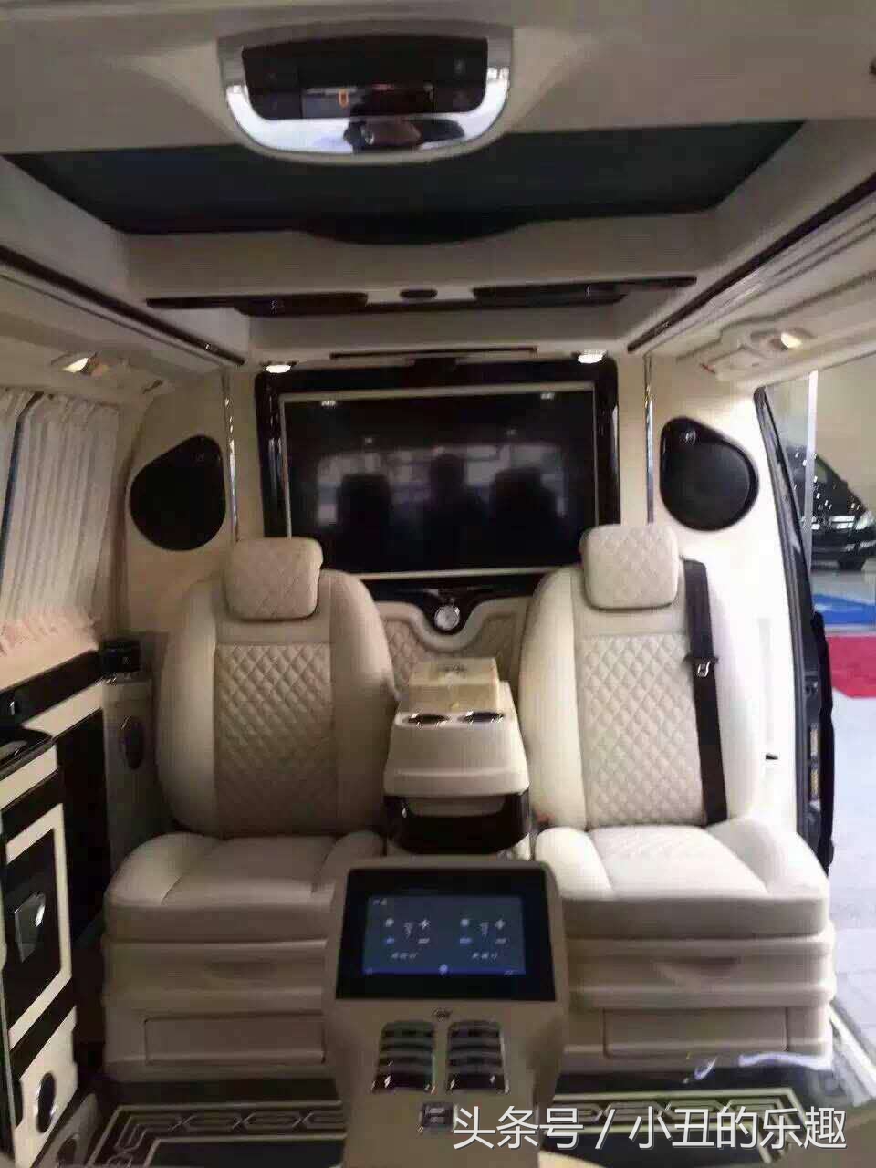 奔驰唯雅诺3.0原装进口,奔驰唯雅诺2.5发动机怎么样