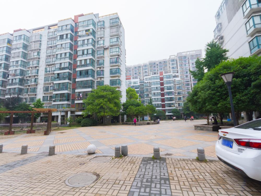 南京亲水湾二手房值得买吗,南京亲水湾花园怎么样