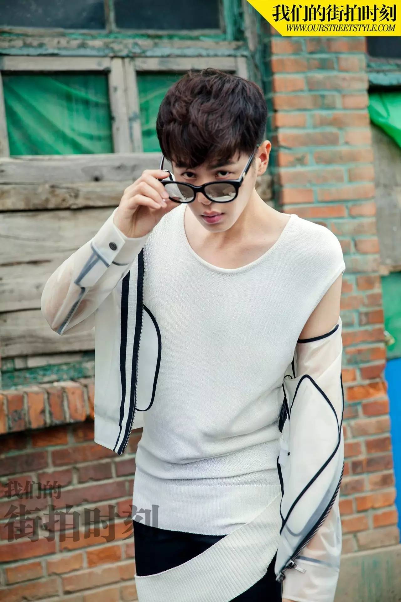 街拍时尚大方显年轻气息,王珞丹街拍