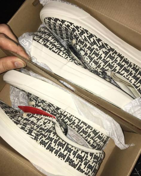 750预售价破万心很累！全黑ub只要1k5，你为它省的钱还留着吗？