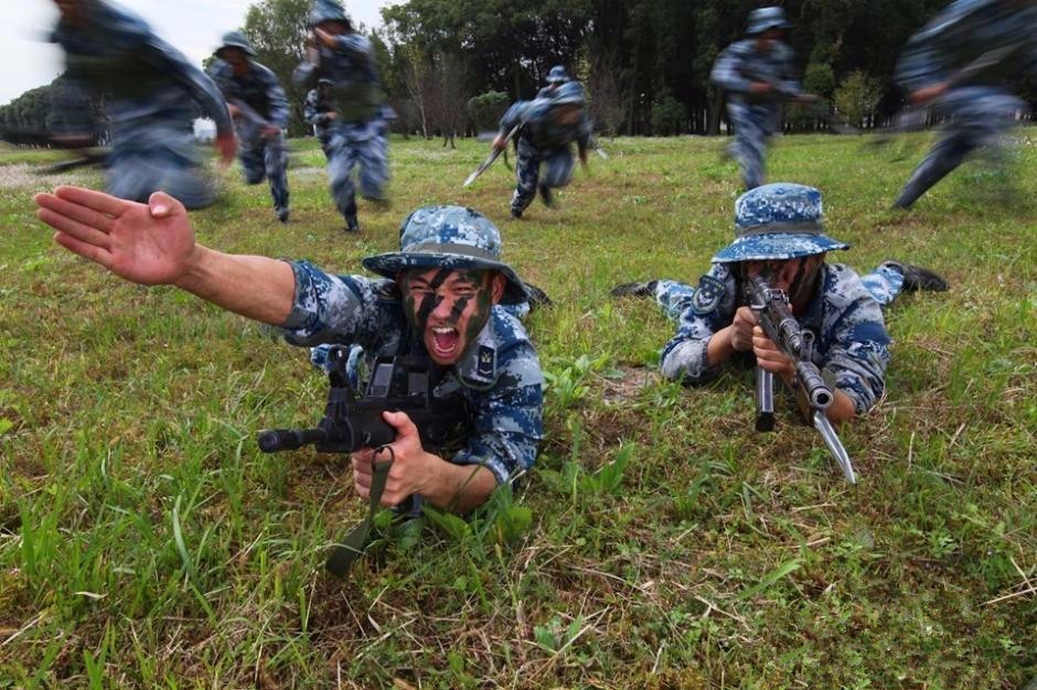 军人坚持坚守的句子,军人的坚守和舍弃