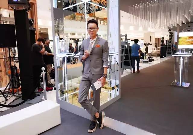 壹姐种草|还有比YSL星辰更值得稀罕的东西！