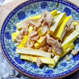 黄豆腐炒肉的家常做法,黄色的豆腐是什么豆腐