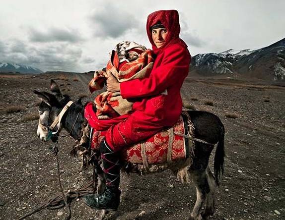 看头条后天就能从克拉玛依坐火车到喀什啦！