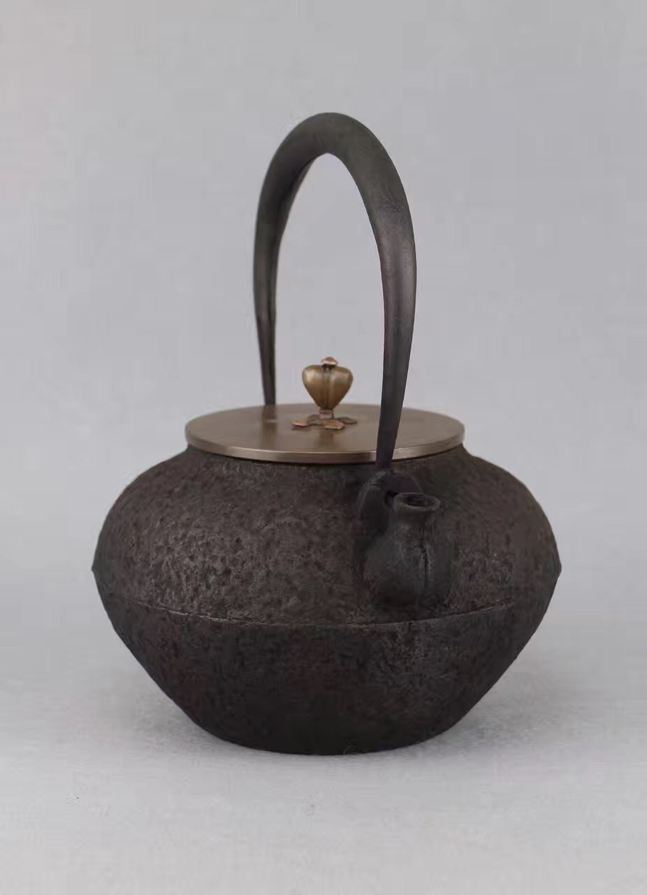 如何鉴别铁壶品质,如何鉴别一把好的铁壶