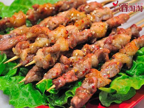 葡萄酒跟哪些药不能一起吃,西拉葡萄酒搭配什么食物