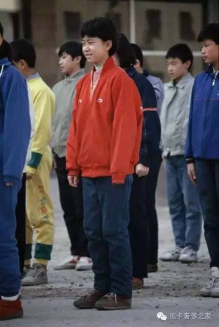 那个年代没有YSL，我们也很时髦