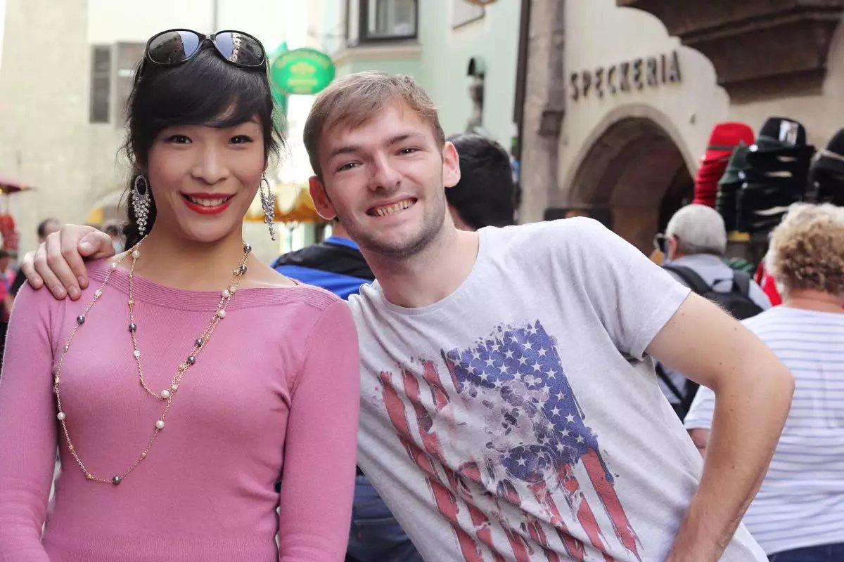 蓝瘦香菇在这里视频,蓝瘦香菇在法国