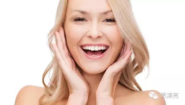 爱笑的女孩只有法令纹,果然爱笑的女孩法令纹很重了