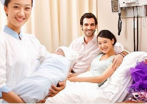 当宫缩来临时怎么才能缓解疼痛,当出现规律宫缩时该怎么呼吸