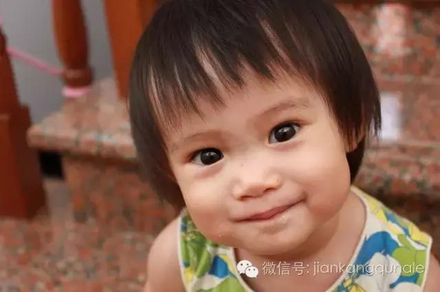 婴儿鼻梁发青是什么原因引起的,这几天宝宝鼻梁发青是什么原因