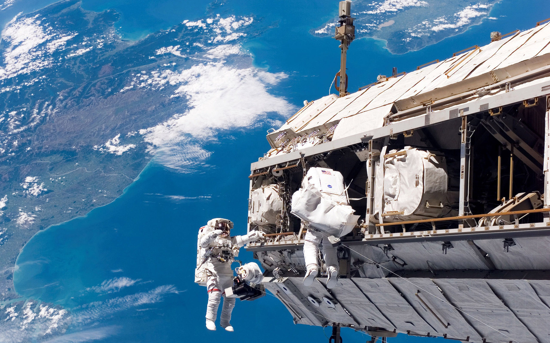 女宇航员在太空来大姨妈怎么办?