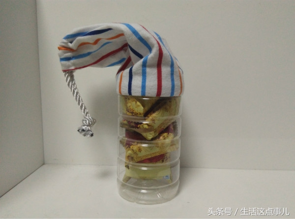 饮料瓶子制作笔筒的手工教程,笔筒用饮料瓶手工制作视频