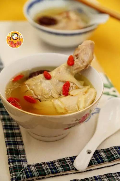 西洋参炖鸡还需要放点什么更营养,鲜西洋参炖鸡正宗做法