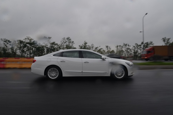 别克君越2021款652t豪华型油耗,实测别克君越油耗