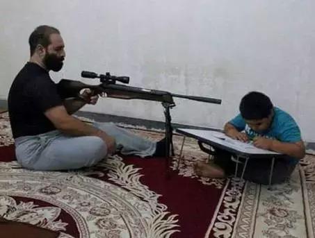 老板壕打5.8折，​全年无休摄魂小龙虾，逼爆头我都要吃到Ta