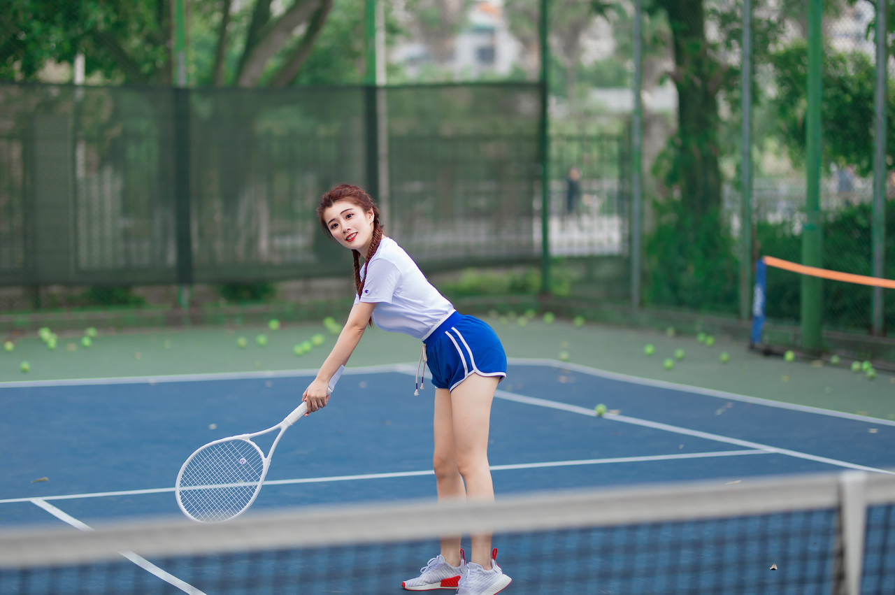 小说:球队队员嘲讽小伙不行,小伙霸气射门,瞬间打脸,队员沉默