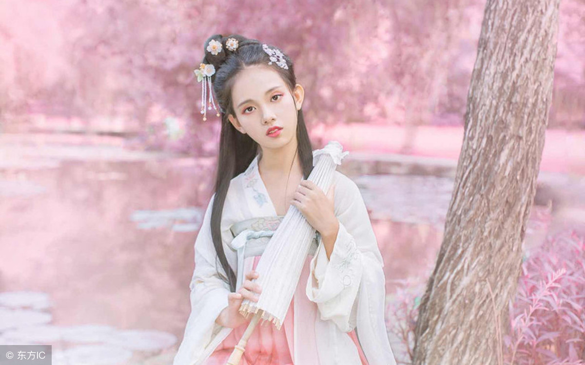 小说：她把小叔子按在水里，直到他求饶喊分家