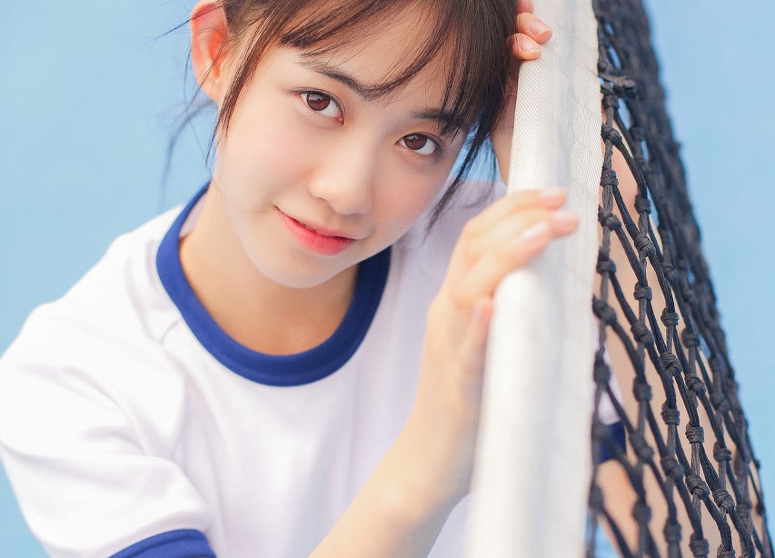 小说：领导找小伙买赝品玉镯哄老婆，小伙立刻通知领导老婆来闹