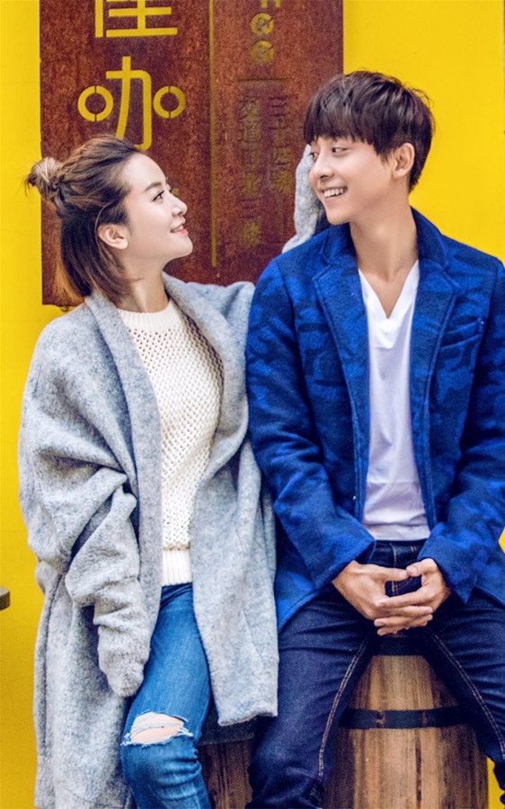 李佳航直播谈国足,李佳航男足