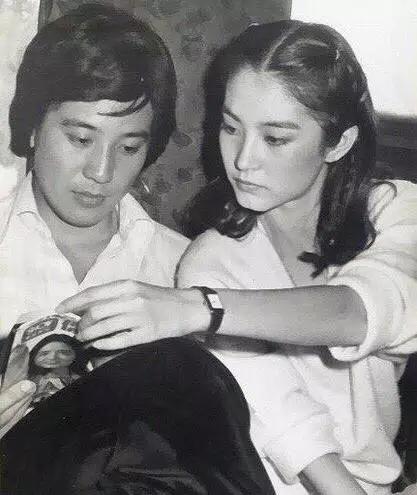 3个亦雌亦雄的大美女，一个46岁自杀，一个不婚不育，一个嫁富商