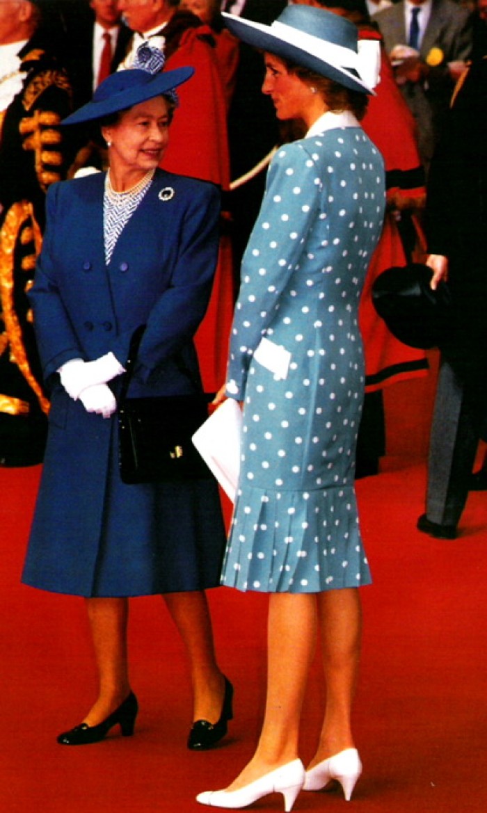 戴安娜与查尔斯对峙,婆媳之战争