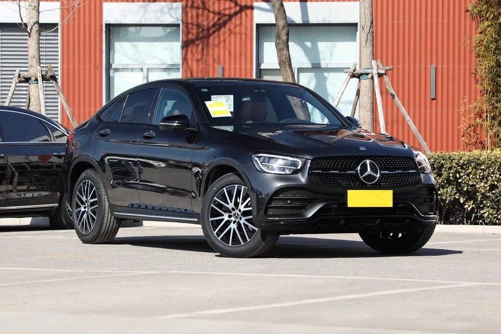 试驾奔驰glc轿跑300豪华版,试驾奔驰glc轿跑视频