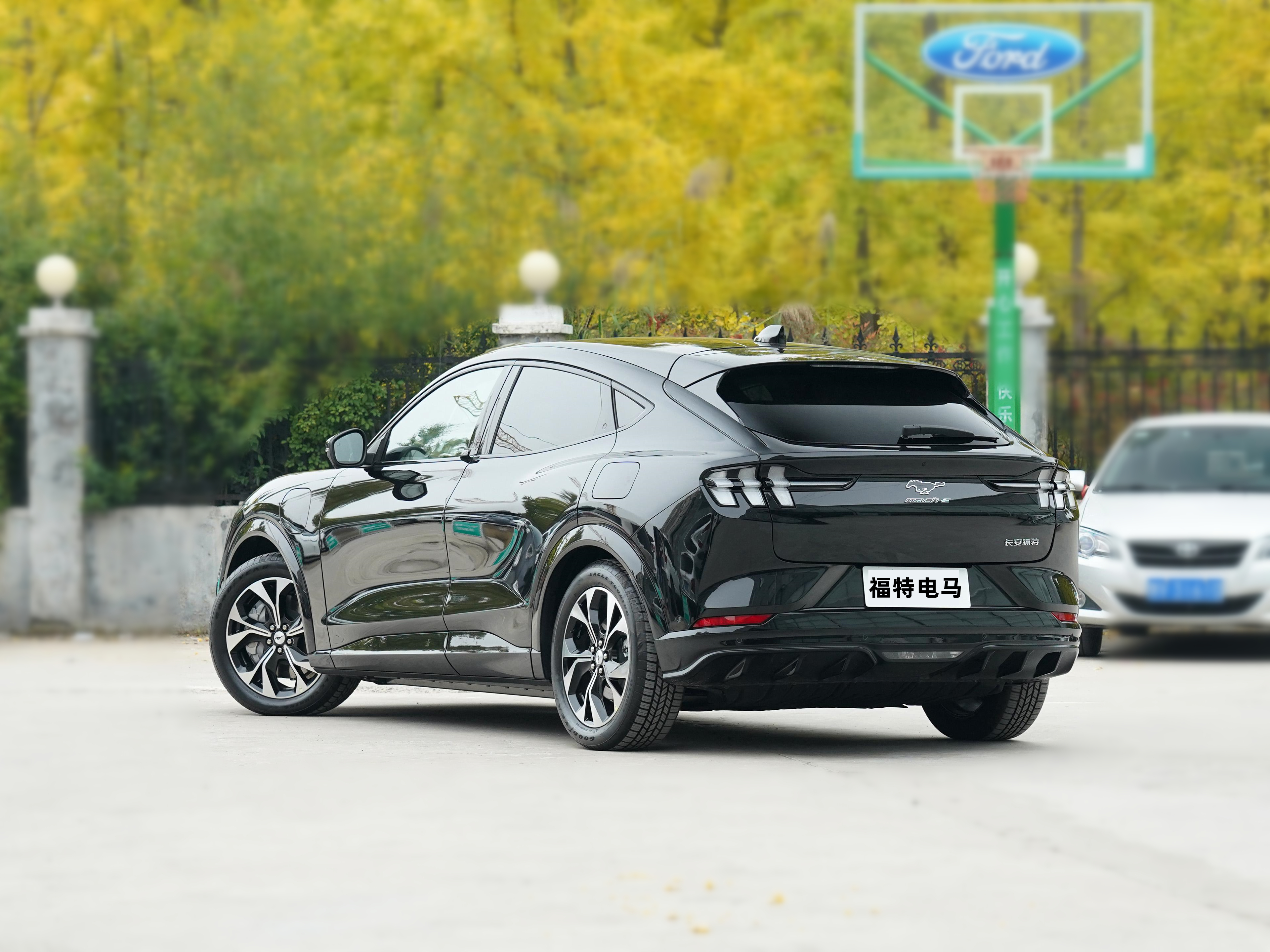 suv有声浪的车15万,suv动力强豪华舒适科技感