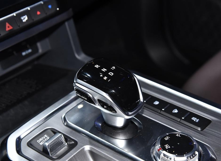 比硬派越野更舒服的suv,江淮悍途对比的是什么车