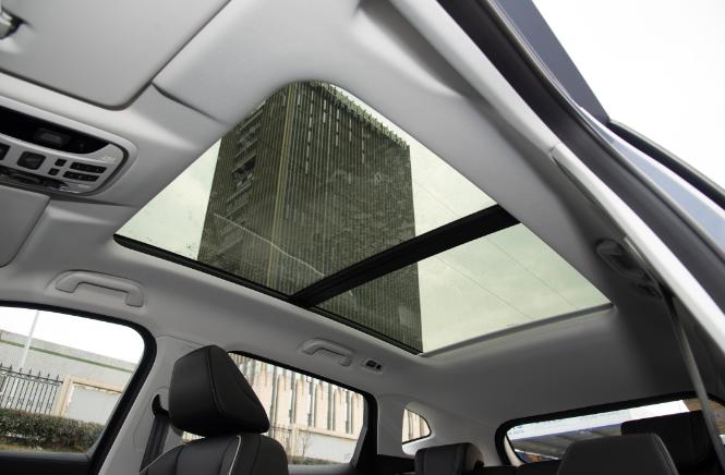 哈弗h6三代supreme+评测,最新款哈弗h6值得购买吗