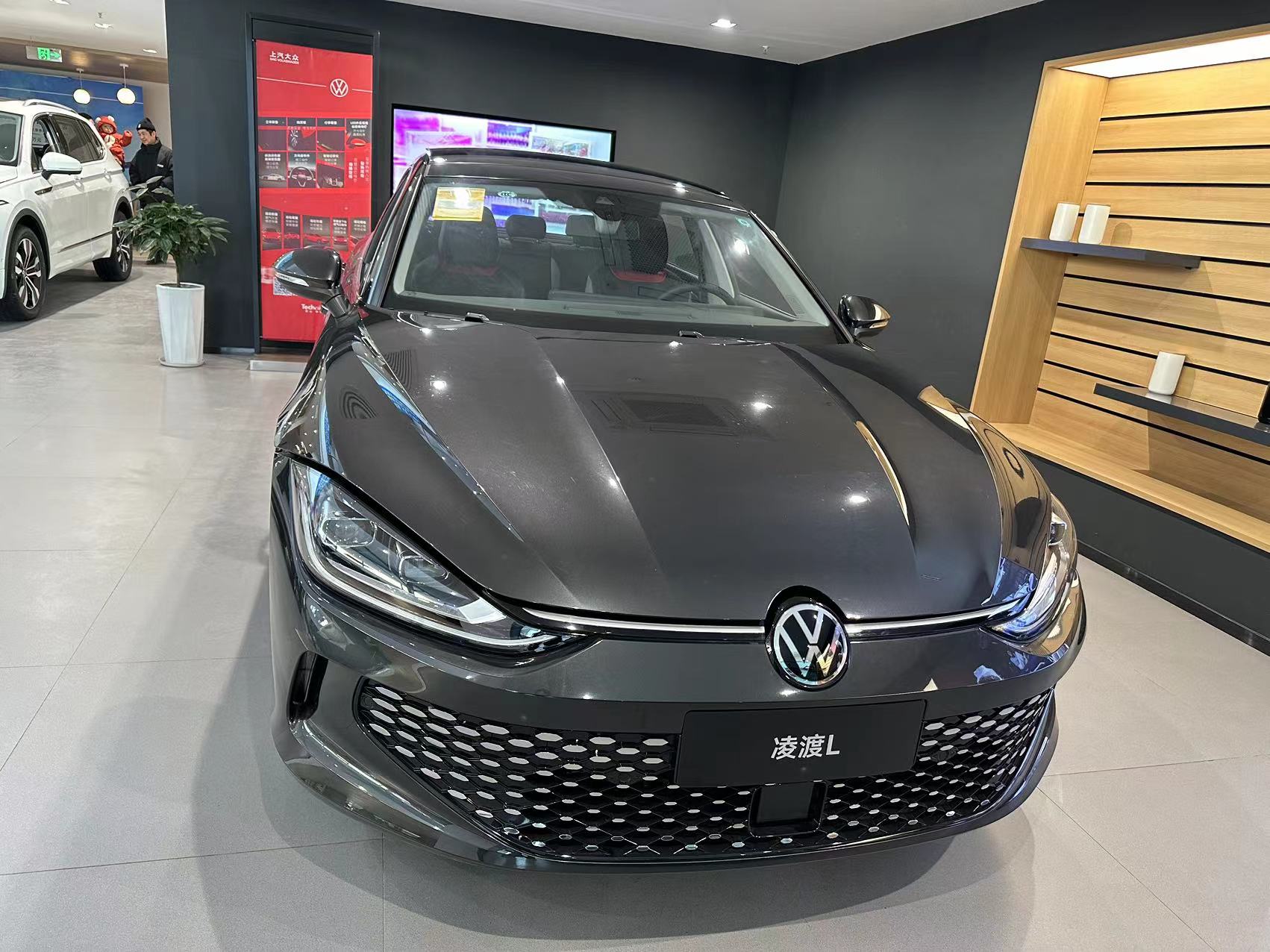 大众凌渡好看吗,大众凌渡黑武士色外观图片