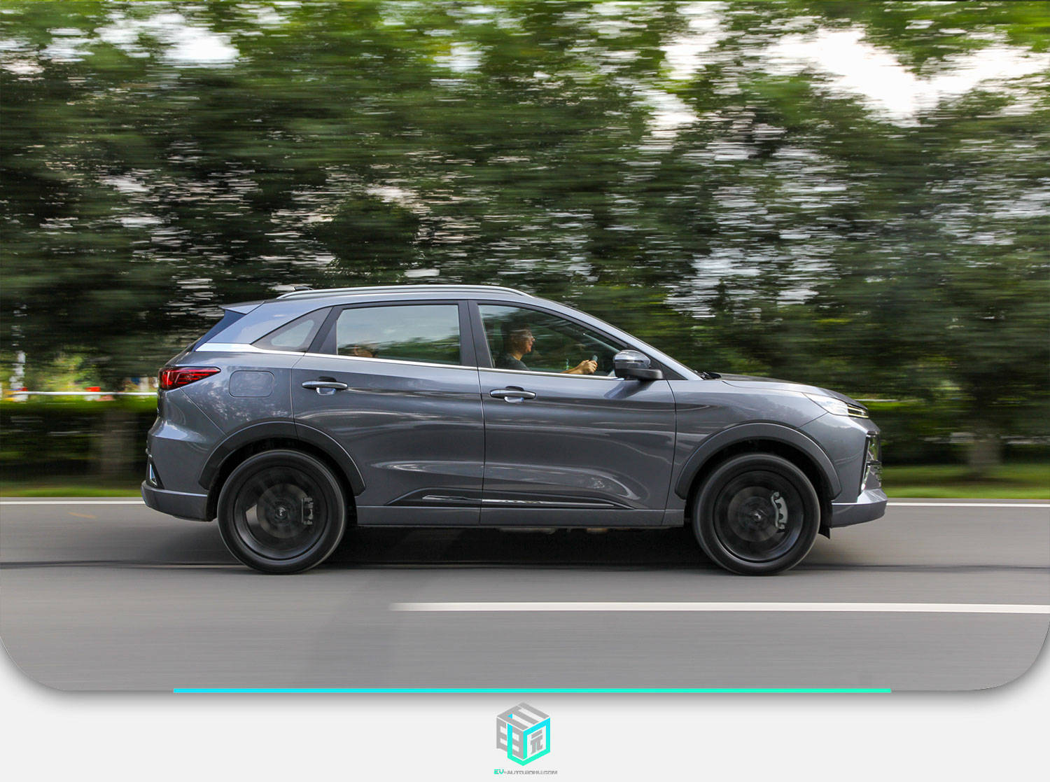 能当汽车开的电动车型,可以当货车的电车