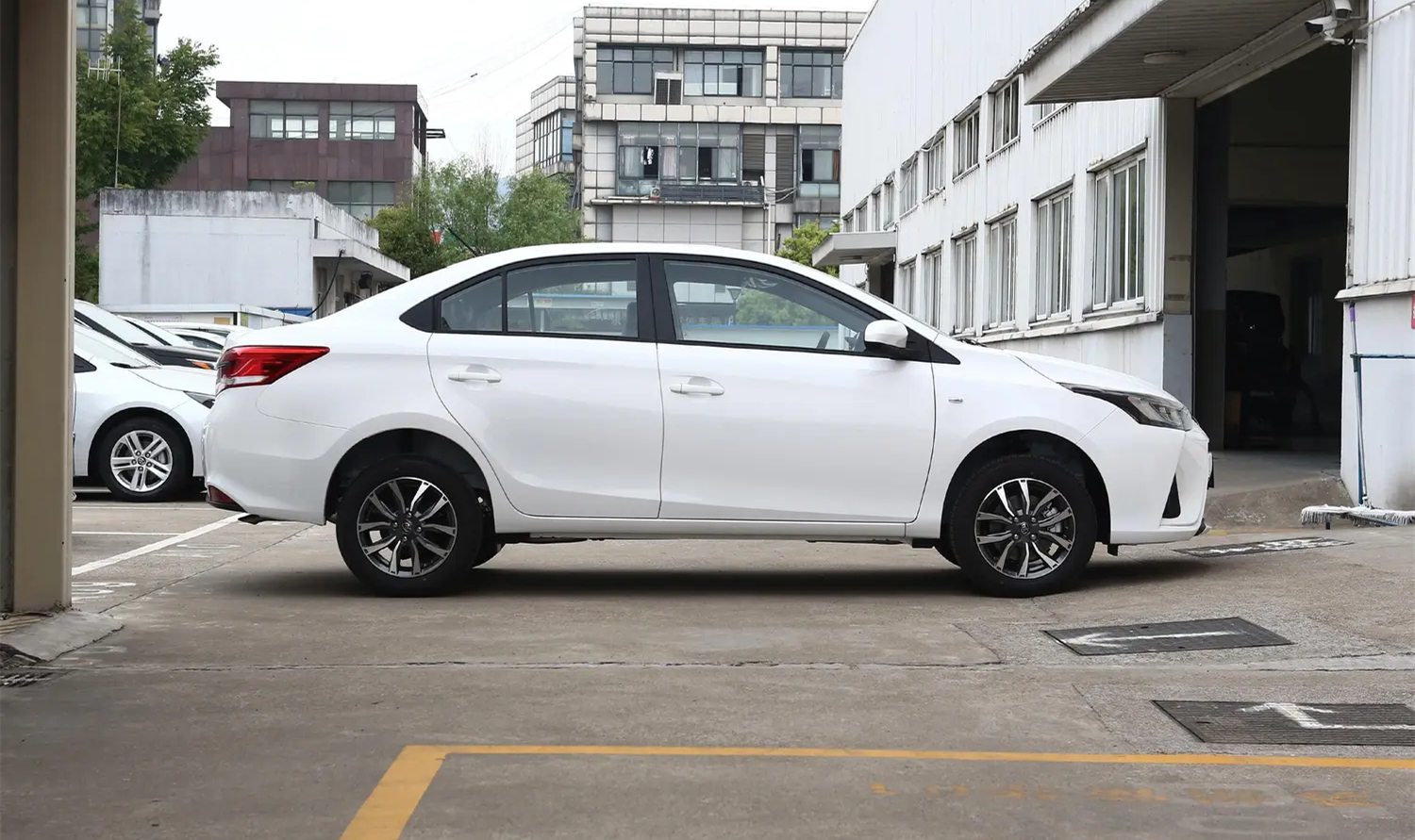 从一年卖出5万辆，到月销仅2台，是什么“杀死”了丰田致享？