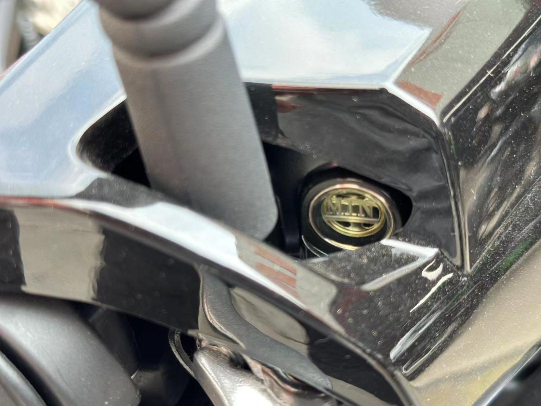 济南轻骑铃木uy125车多少钱,轻骑铃木uy125最新款多少钱