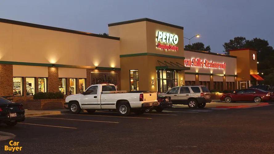 中国新能源汽车减少石油需求,新能源汽车减少的石油需求