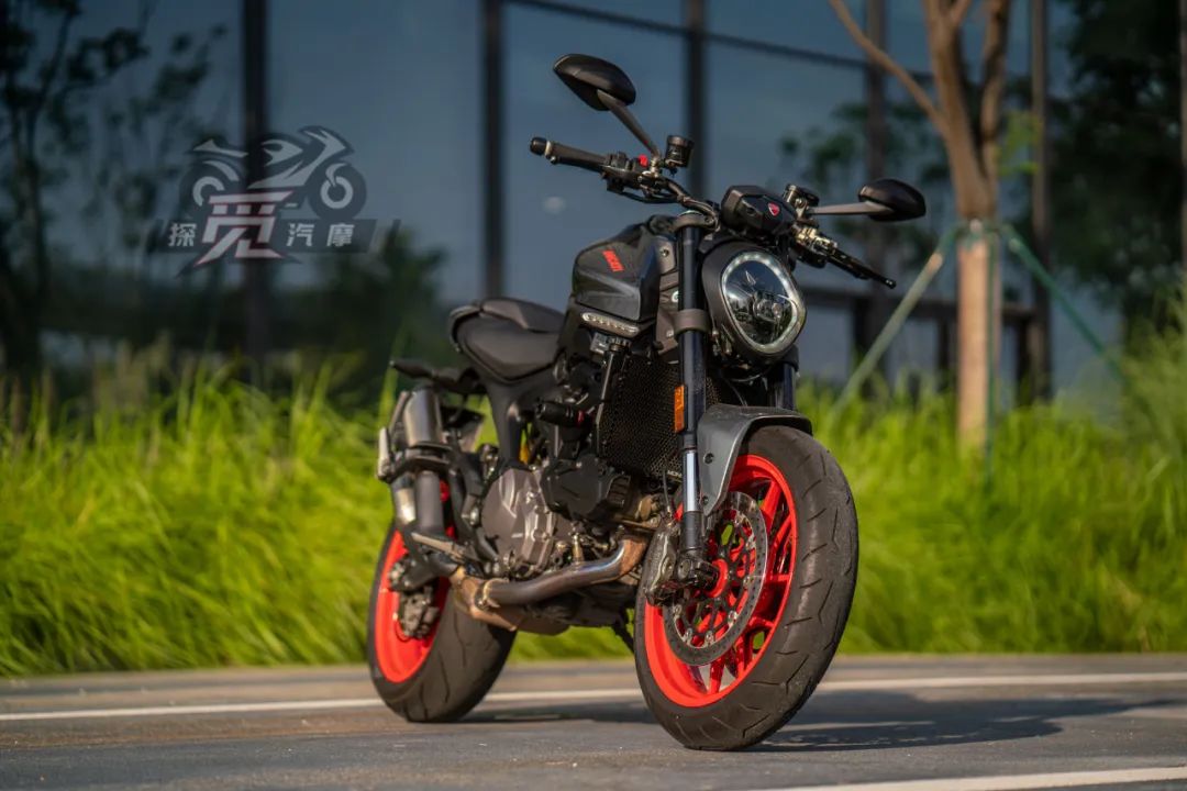 提杜卡迪monster950全过程,杜卡迪950monster评测