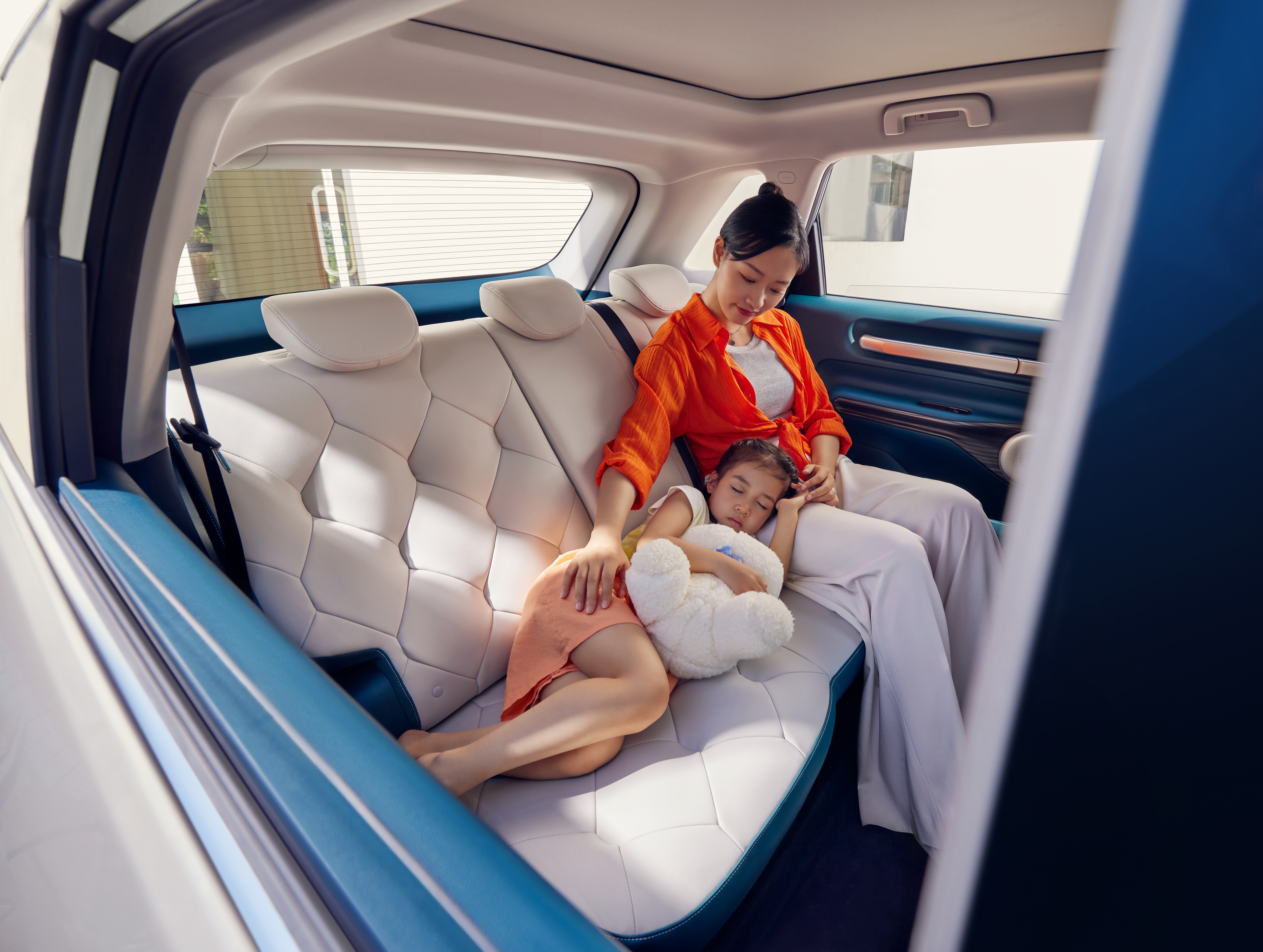 搭载L2级高阶智驾，不到15万就能拥有“大沙发”？云朵内饰图曝光