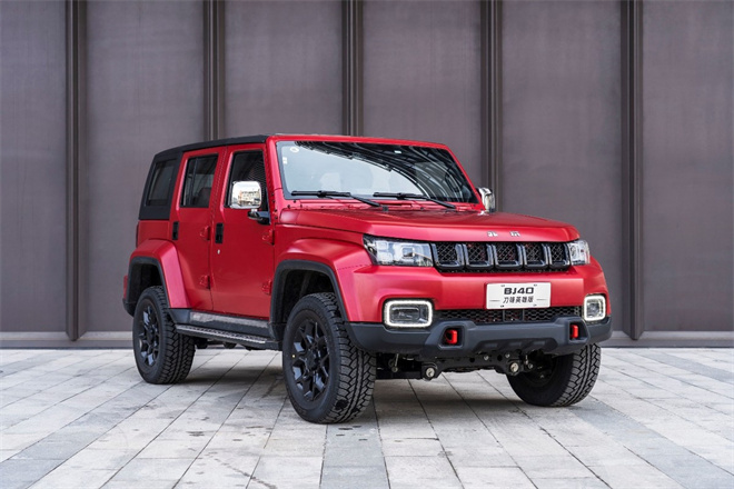 北京bj40柴油版涡轮增压拆解,北京bj40刀锋英雄柴油版拆解