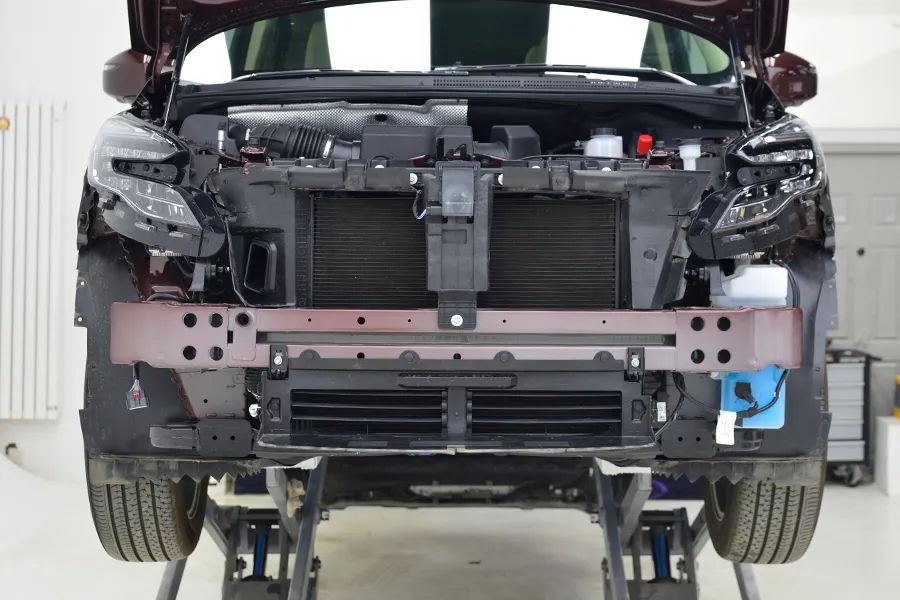 别克gl8652t防撞梁升级,新别克gl8前防撞梁