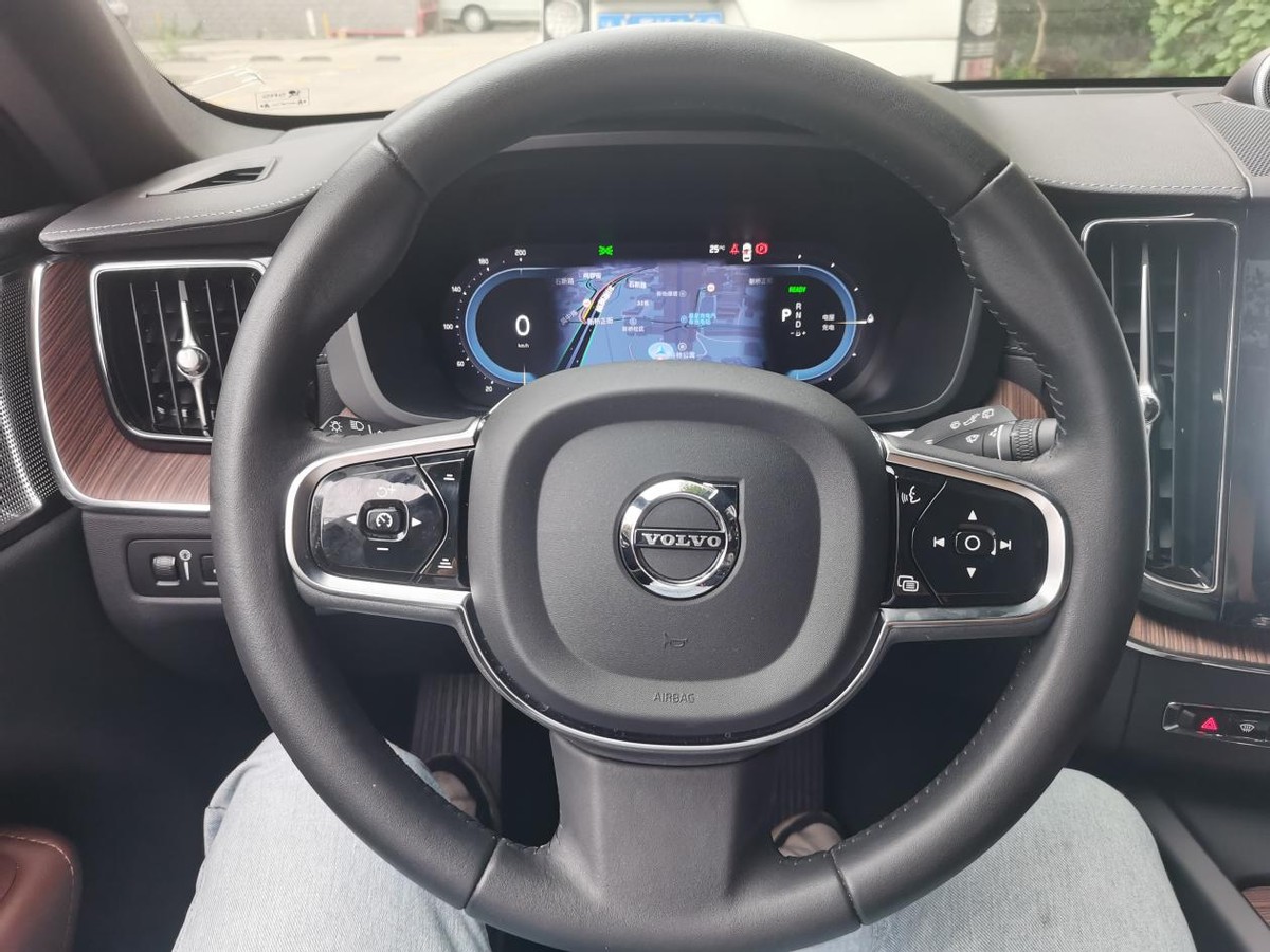 沃尔沃xc60t82024款跟2023款区别,想知道沃尔沃新款xc60的实力